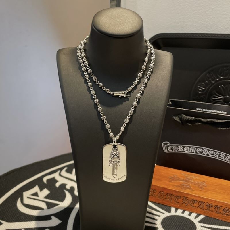 Ch*0me He**ts necklaces